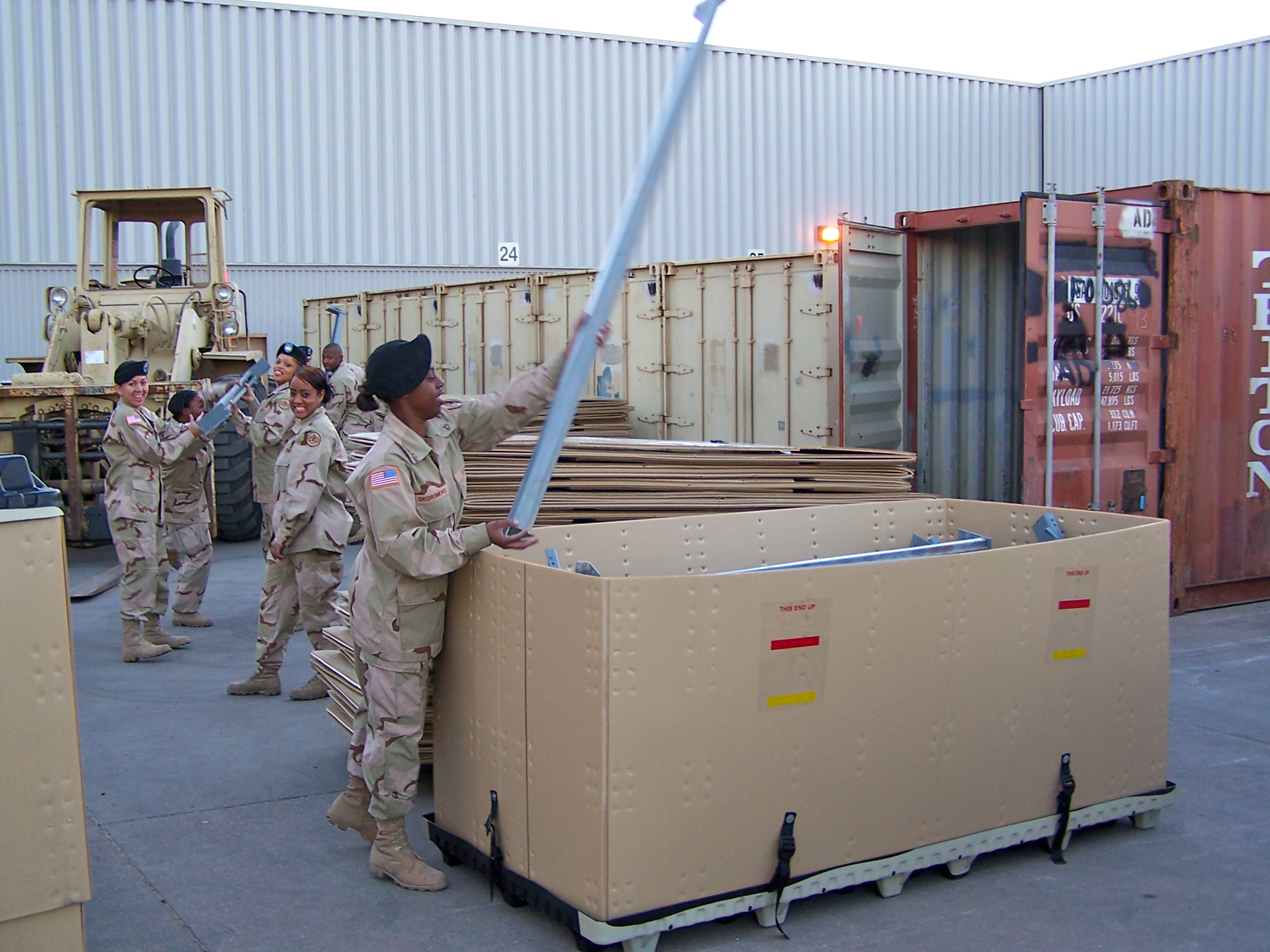 MulePAC - Easy to Use Military Cargo Box